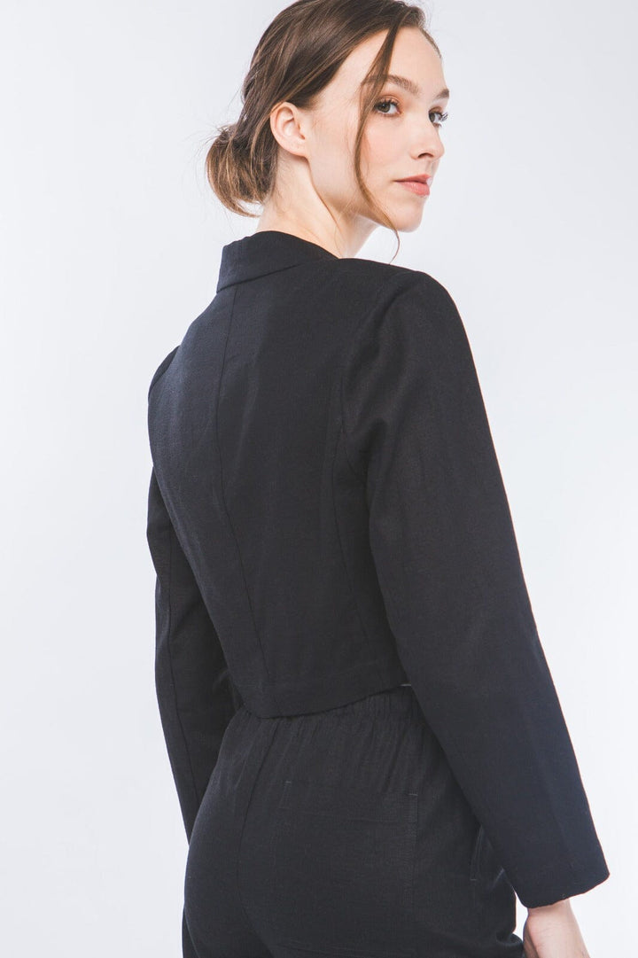 WOMEN'S LONG SLEEVE BUTTON CLOSURE BLAZER