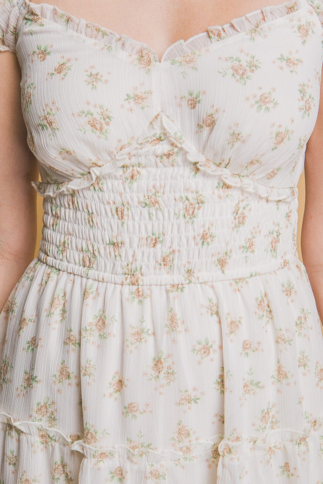 WOMEN'S SHORT SLEEVES SMOCK WAIST FIT & FLARE FLORAL MINI DRESS