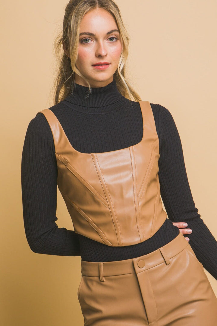 WOMEN'S SLEEVELESS ZIP UP PU PLEATHER CROP TOP