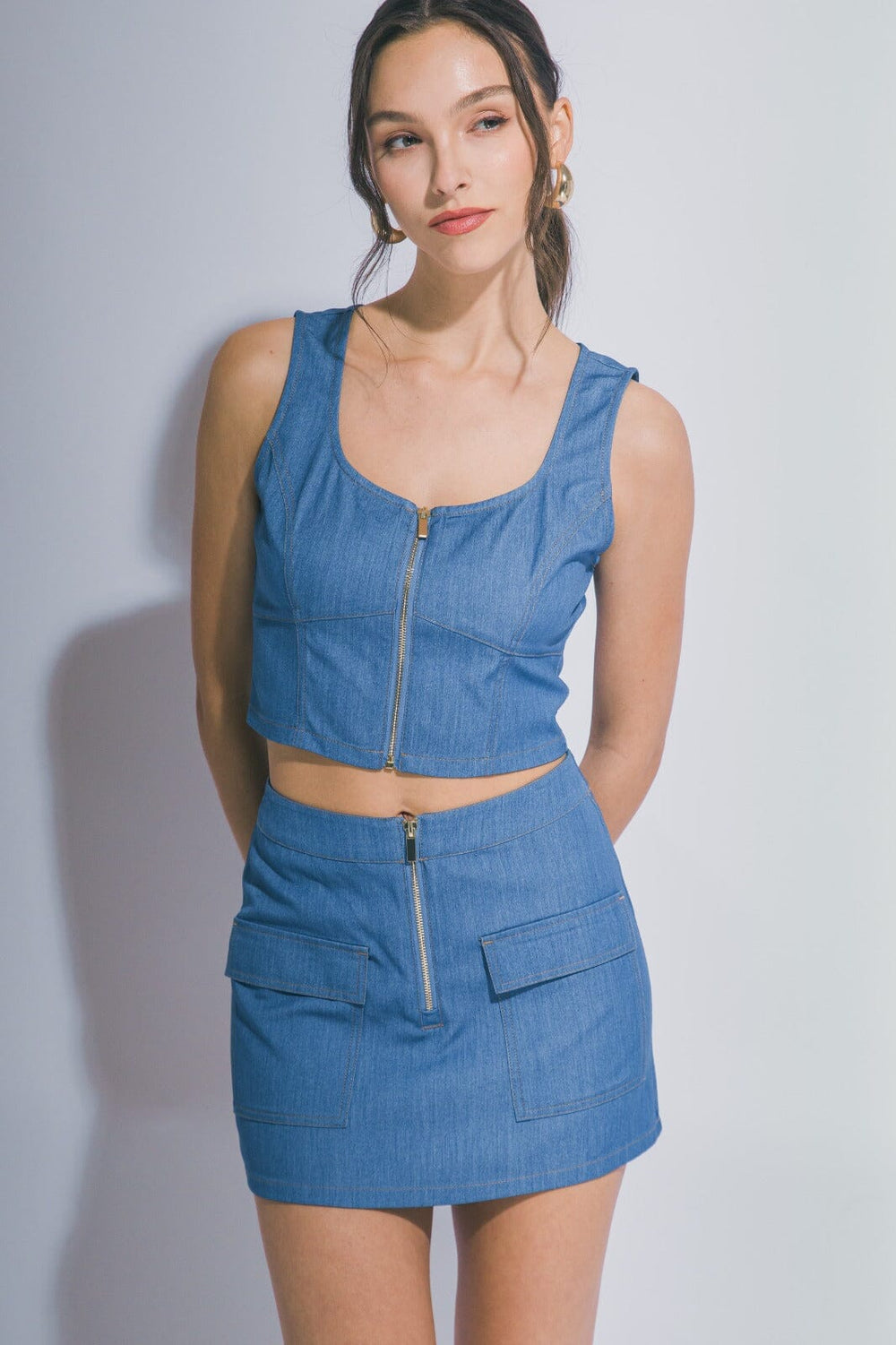 WOMEN'S SLEEVELESS ZIP UP TOP & ZIP UP MINI SKIRT CHAMBRAY 2PC. SET