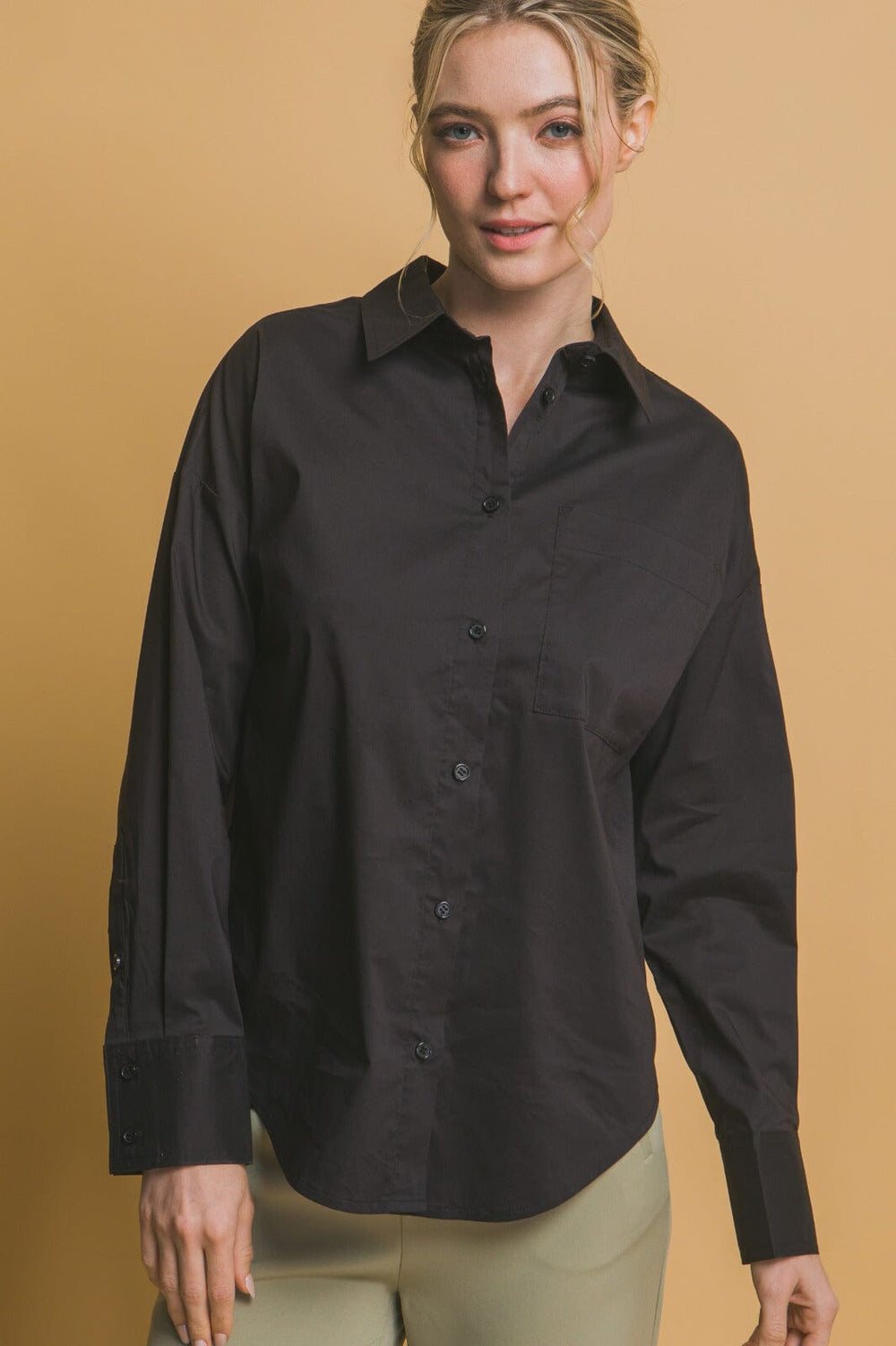 WOMEN'S LONG SLEEVE BUTTON UP FRONT POCKET SHIRT