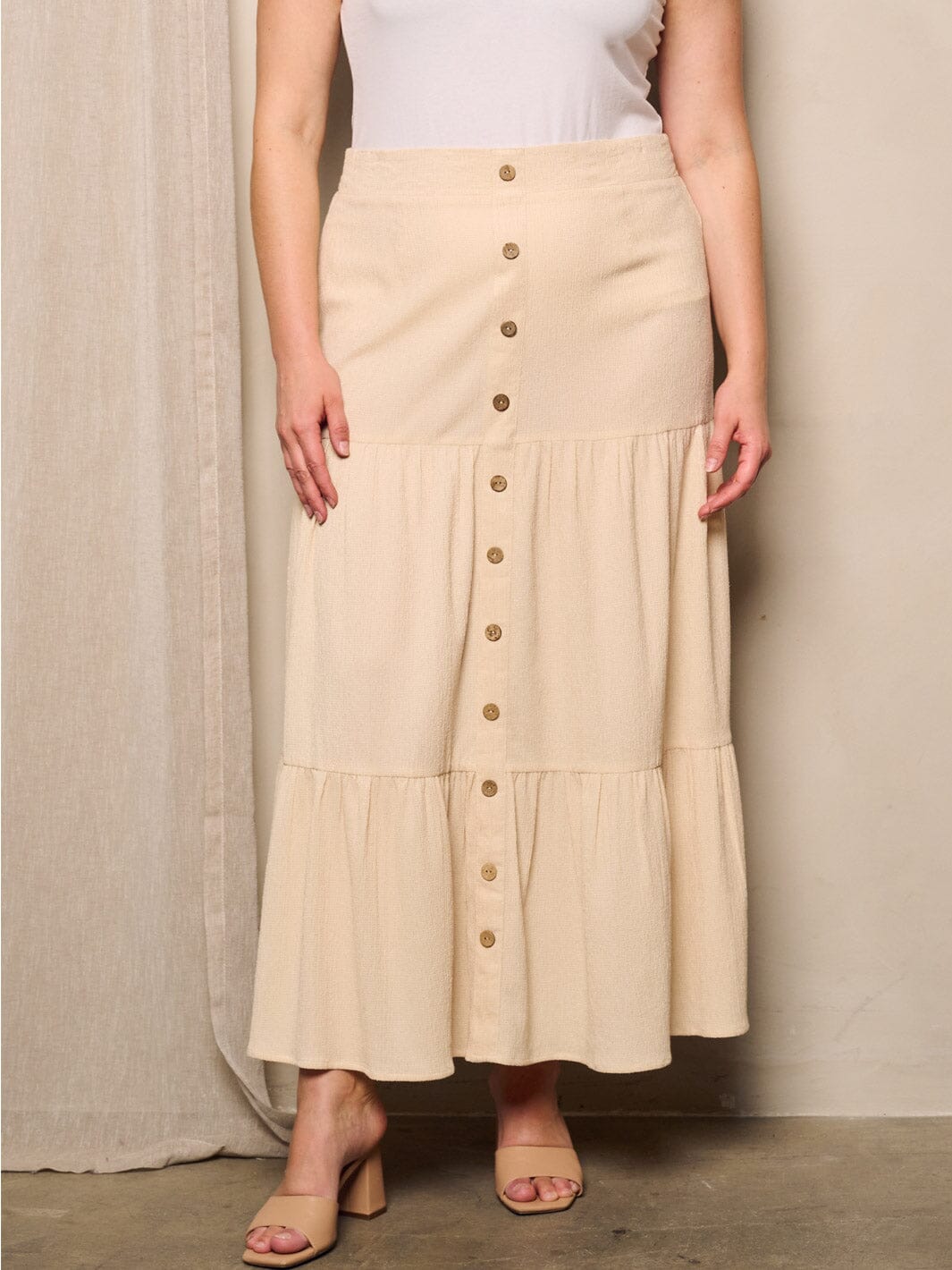 PLUS SIZE BUTTON DETAILED TIERED MAXI SKIRT