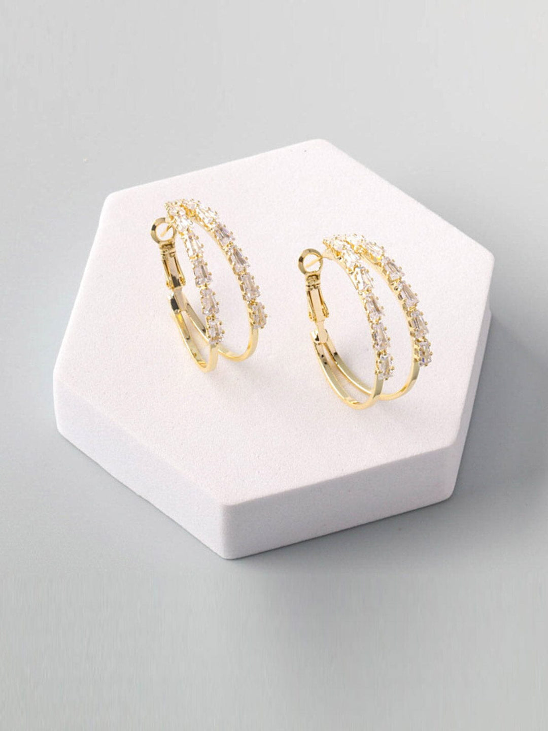 WOMEN'S GOLD PLATED STONE HOOPS EARRINGS
