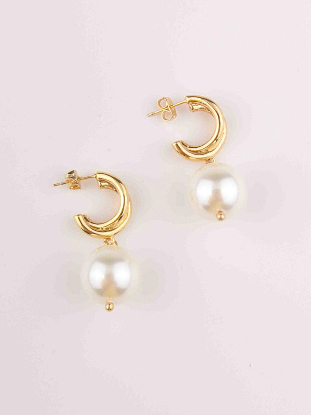 FASHION GOLD PLEATED DROP PEARL EARRINGS