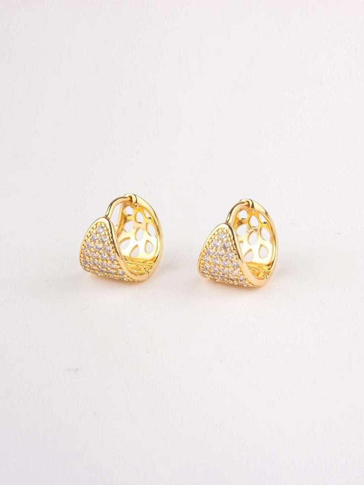 FASHION GOLD PLEATED SMALL EARRINGS