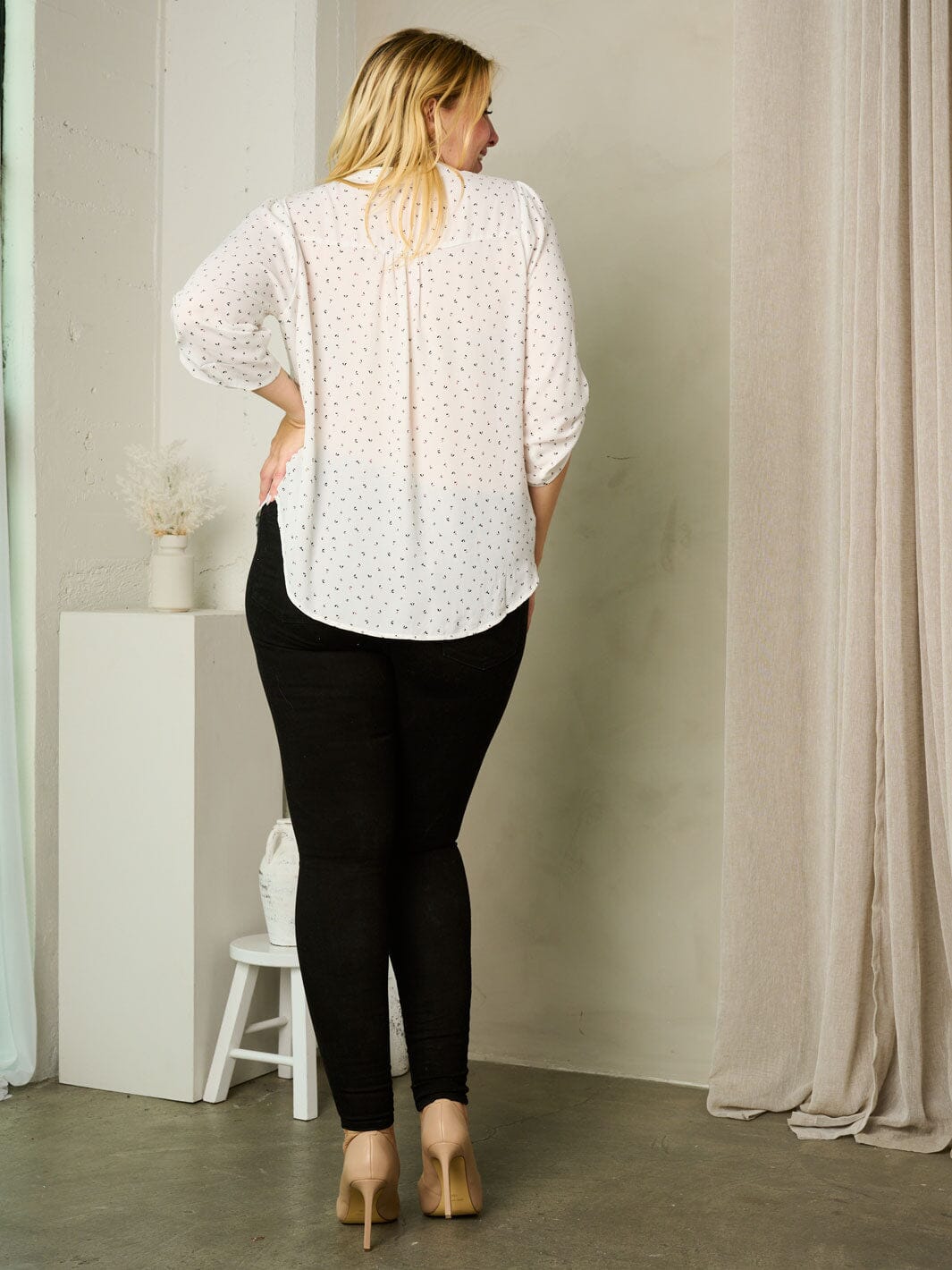 PLUS 3/4 SLEEVE SLEEVE V-NECK FLORAL BLOUSE TOP