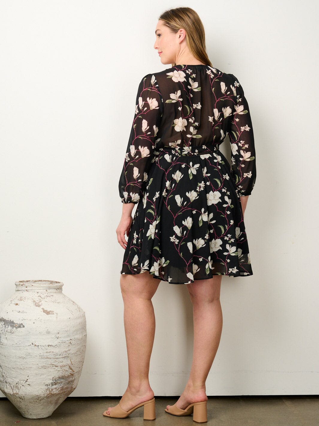 PLUS SIZE 3/4 SLEEVE SURPLICE FLORAL MINI DRESS