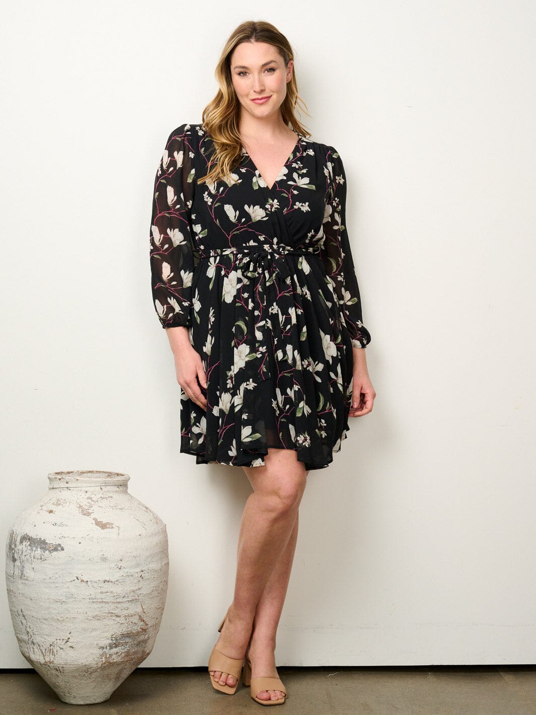 PLUS SIZE 3/4 SLEEVE SURPLICE FLORAL MINI DRESS