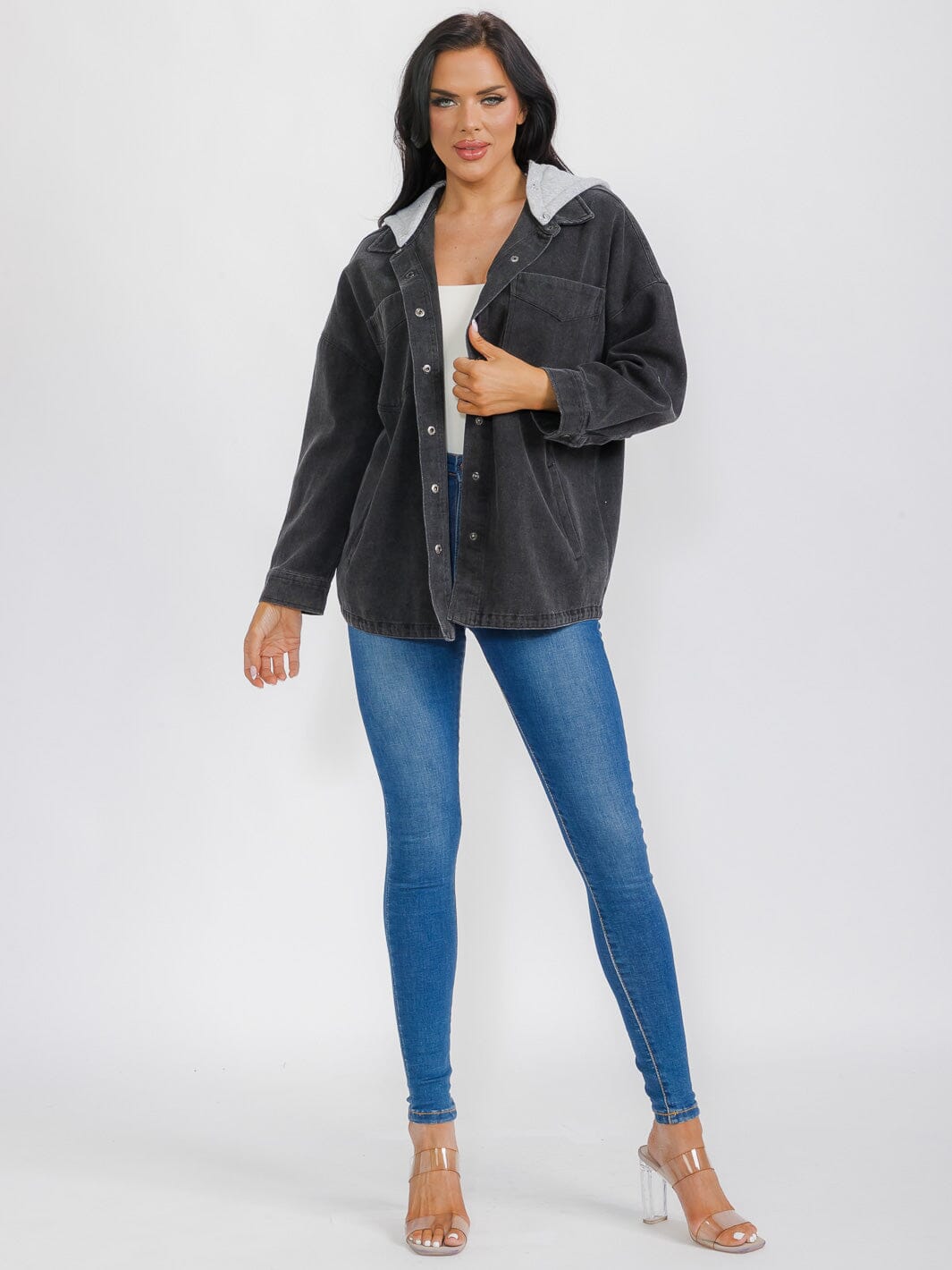 WOMEN'S LONG SLEEVE BUTTON CLOSURE POCKETS HOODED DENIM JACKET