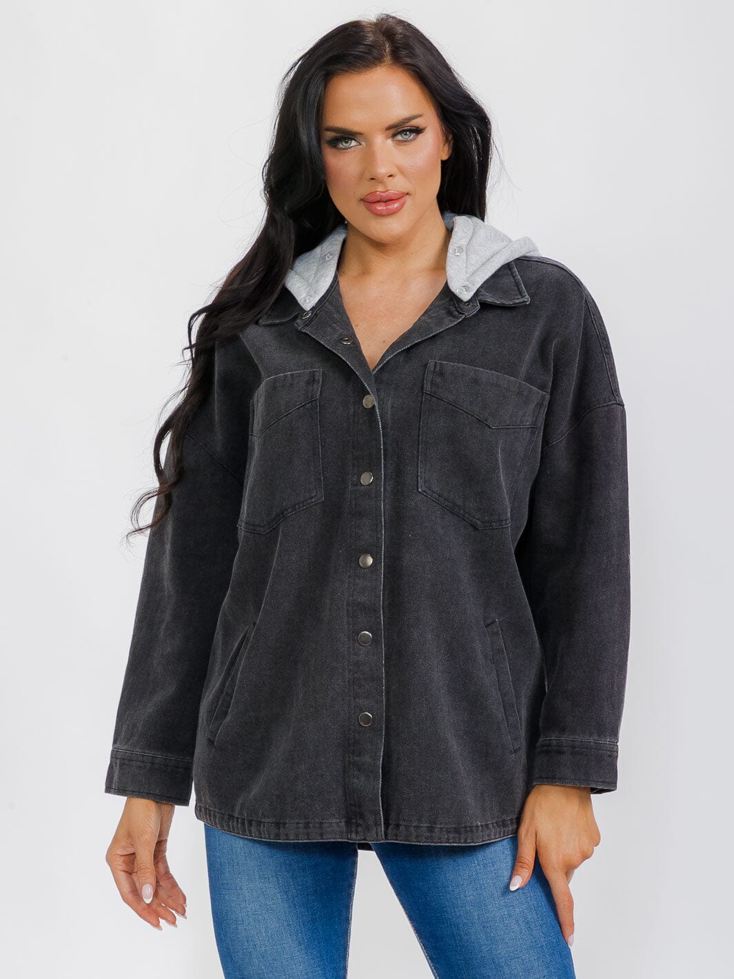 WOMEN'S LONG SLEEVE BUTTON CLOSURE POCKETS HOODED DENIM JACKET