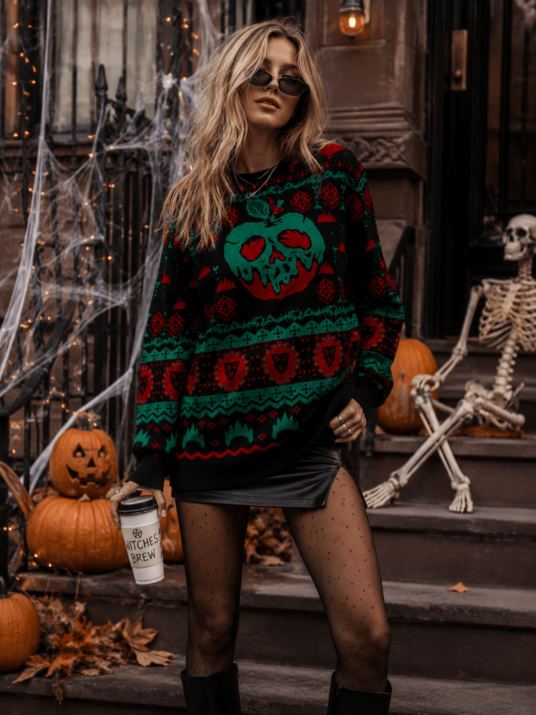 WOMEN'S LONG SLEEVE CHRISTMAS GRAPHIC PULLOVER SWEATER
