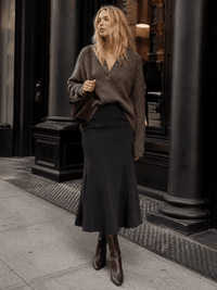 WOMEN'S ZIPPER CLOSURE SOLID MAXI SKIRT