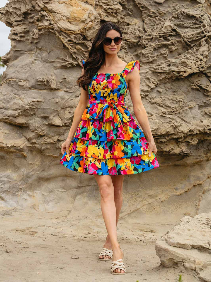WOMEN'S SLEEVELESS RUFFLE TIERED SELF TIE SMOCK FLORAL MINI DRESS