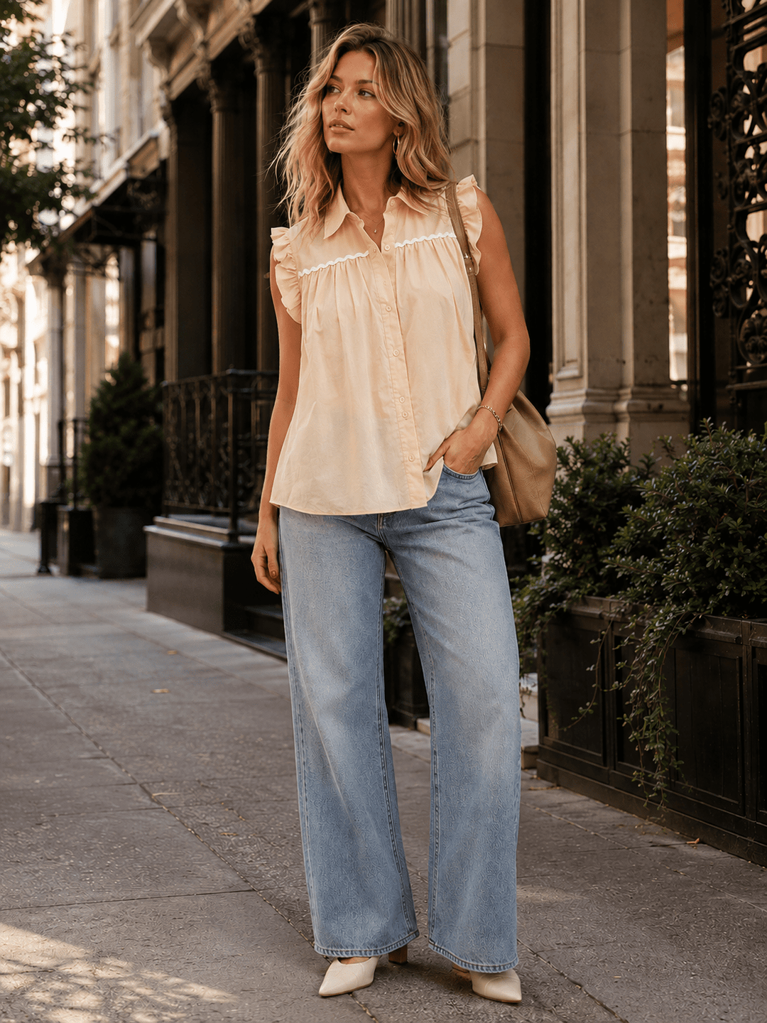 WOMEN'S SLEEVELESS RUFFLE BUTTON UP TUNIC TOP