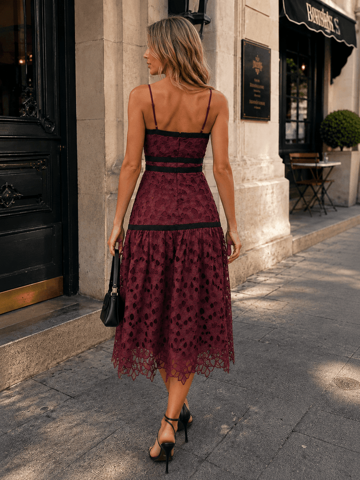 JUST ME WOMEN'S SLEEVELESS COLORBLOCK FLORAL CROCHET MIDI DRESS