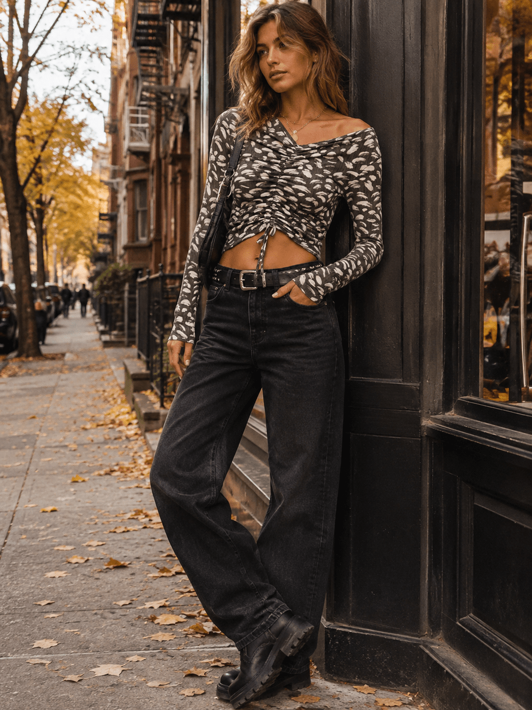 ENTRO WOMEN'S LONG SLEEVE V-NECK RUCHED ANIMAL PRINT TOP