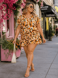 PLUS SIZE SHORT SLEEVE V-NECK BLOUSE & SMOCK WAIST MINI SHORTS MULTI PRINT 2PC. SET