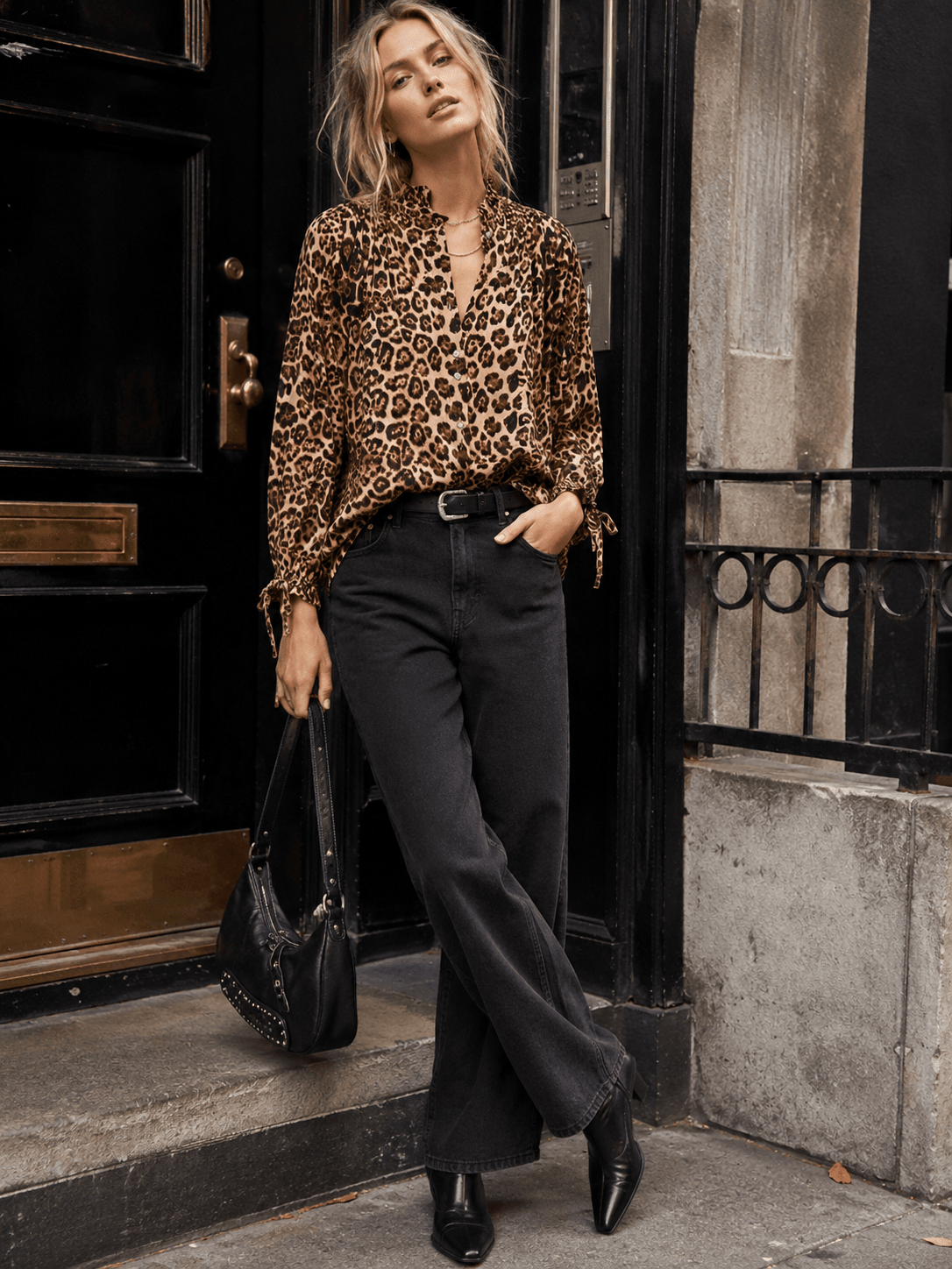 WOMEN'S LONG SLEEVE BUTTON UP ANIMAL PRINT BLOUSE