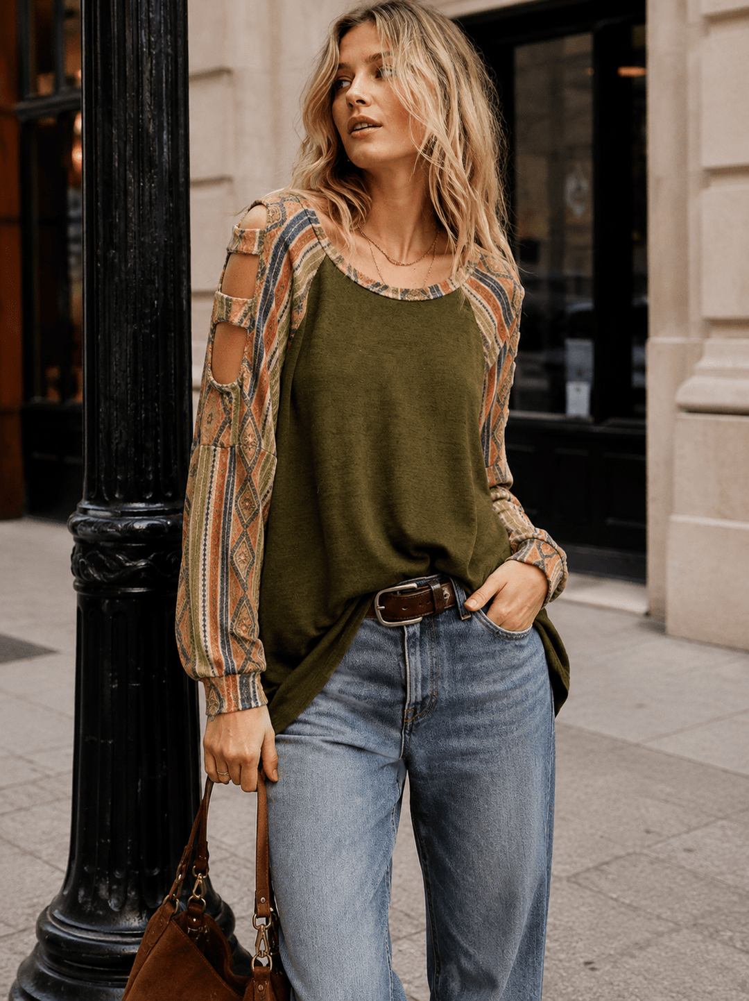 WOMEN'S LONG SLEEVE CUT OUT CONTRAST TOP