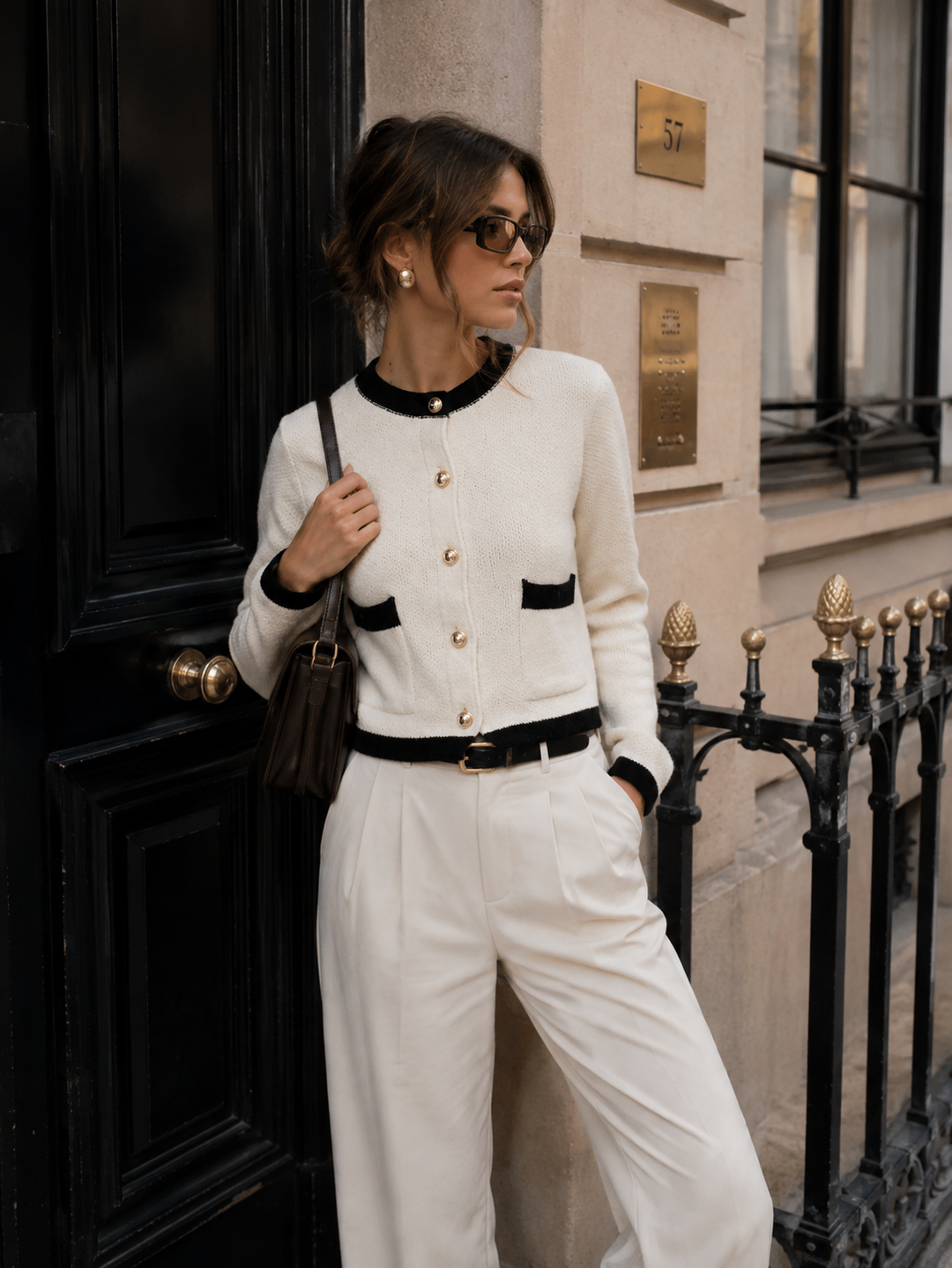 WOMEN'S LONG SLEEVE BUTTON CLOSURE FRONT POCKETS COLORBLOCK KNIT SWEATER