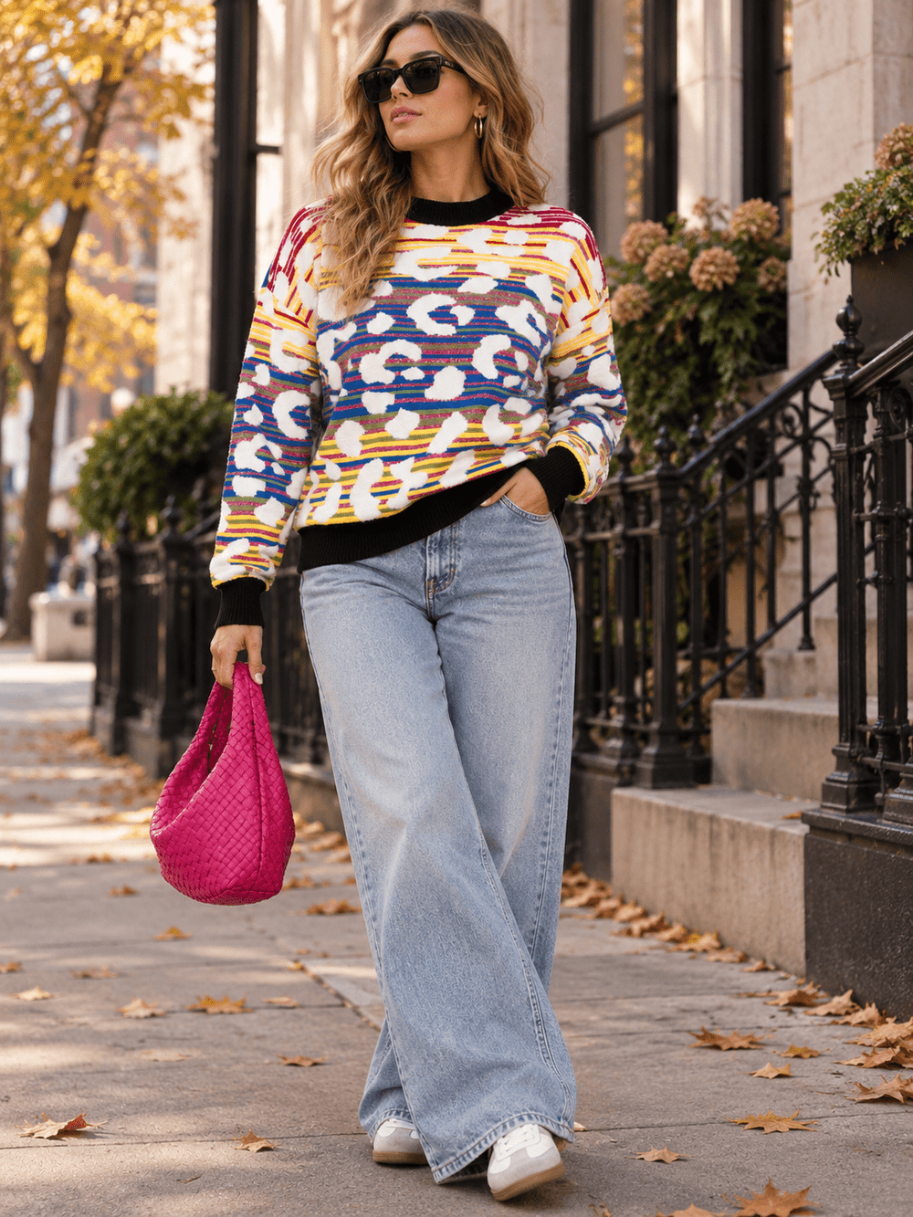 WOMEN'S LONG SLEEVE COLORBLOCK ANIMAL PRINT PULLOVER SWEATER