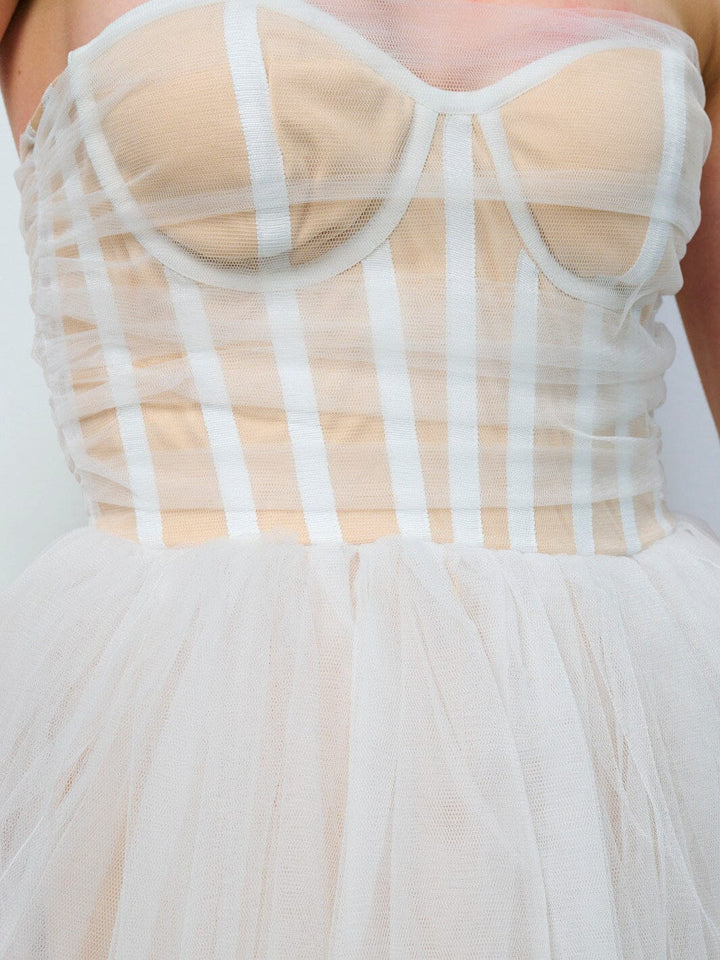 WOMEN'S SLEEVELESS TIERED RUFFLE HIGH-LOW MAXI DRESS