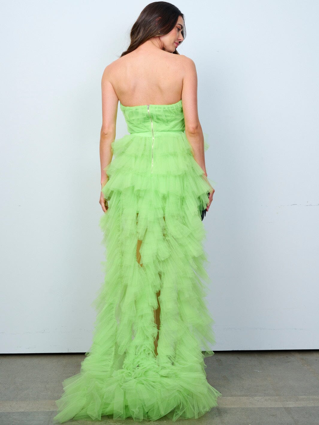 WOMEN'S SLEEVELESS SURPLICE TIERED RUFFLE HIGH-LOW MINI DRESS