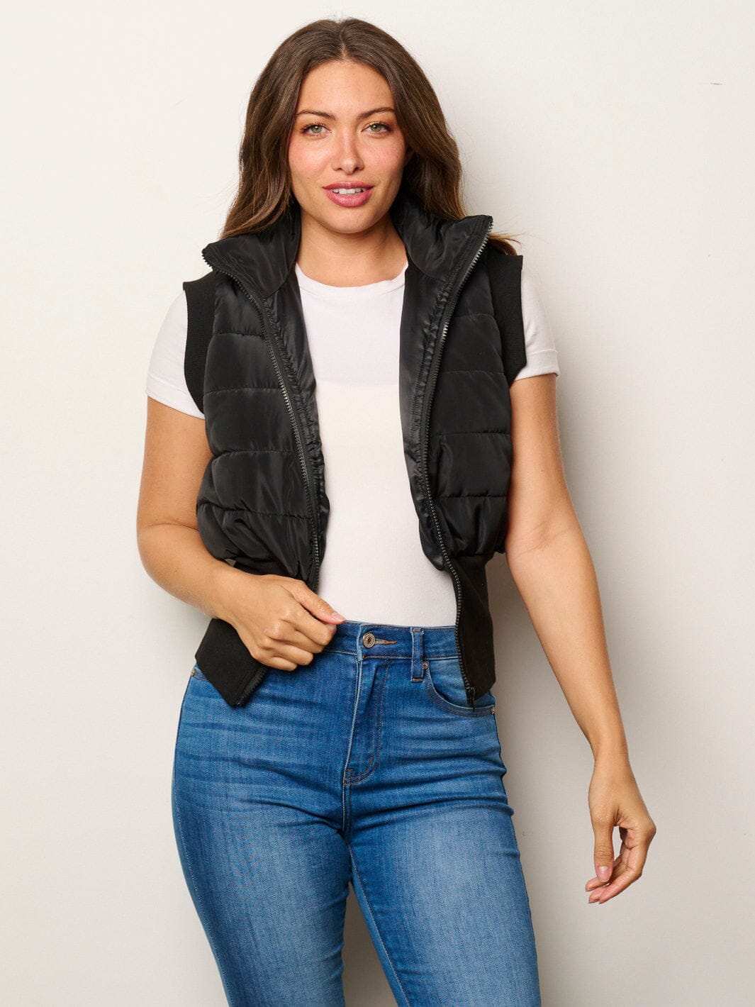 WOMEN'S SLEEVELESS ZIP UP PUFFER VEST
