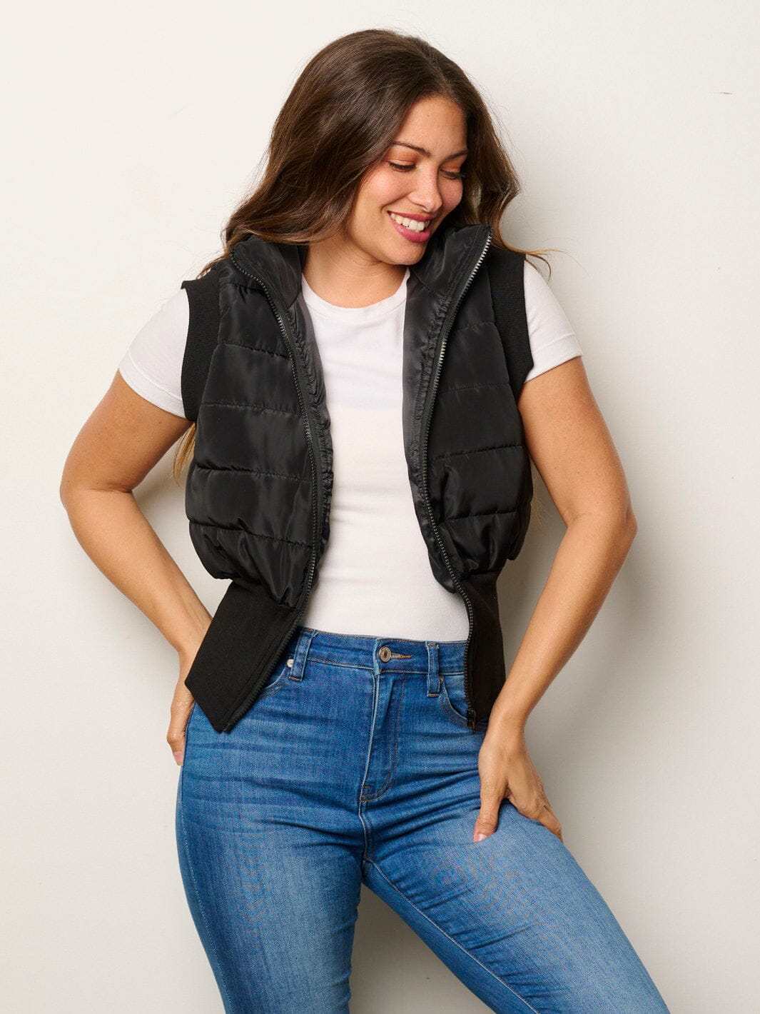 WOMEN'S SLEEVELESS ZIP UP PUFFER VEST