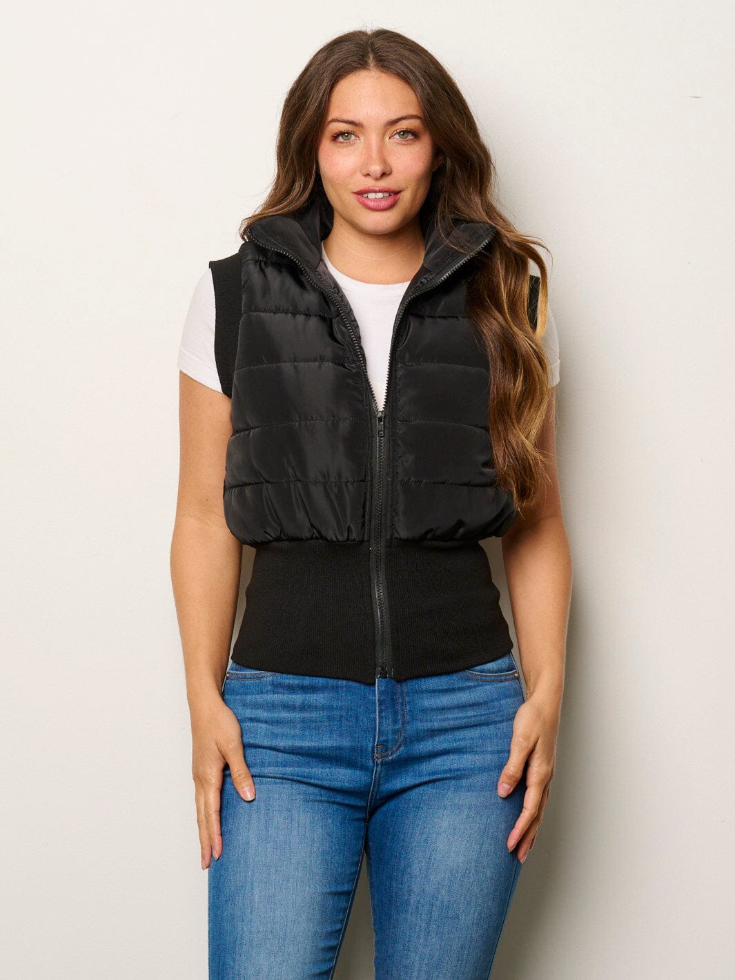 WOMEN'S SLEEVELESS ZIP UP PUFFER VEST