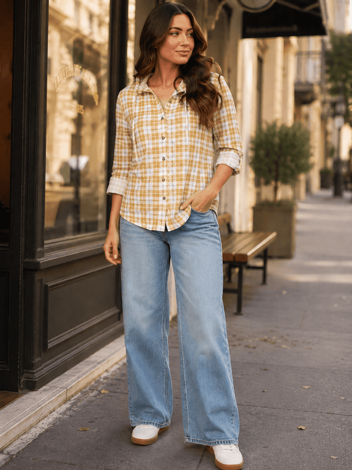 WOMEN'S LONG SLEEVE FRONT POCKET BUTTON UP HOODED PLAID SHIRT