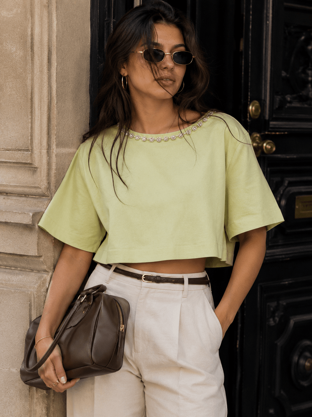 WOMEN'S SHORT SLEEVE STUDS NECK TRIM BACK BUTTON UP LINEN BLOUSE