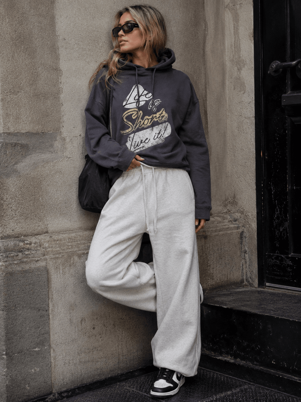 WOMEN'S LONG SLEEVE GRAPHIC PULLOVER HOODIES SWEATER