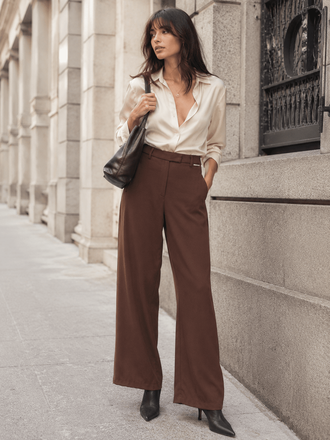 WOMEN'S BUTTON CLOSURE WIDE LEG PANTS