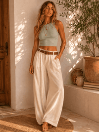 WOMEN'S SLEEVELESS SOLID CROP TANK TOP