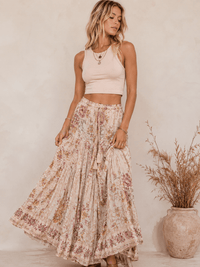 WOMEN'S SLEEVELESS SOLID CROP TANK TOP