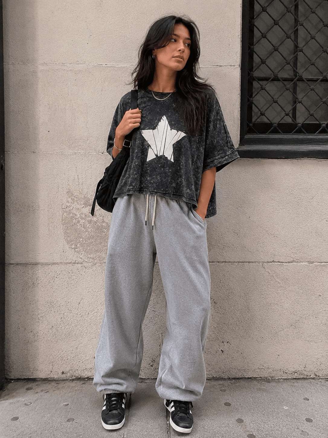 WOMEN'S SHORT SLEEVE STAR PRINT WASHED LOOSE FIT HIGH-LOW SHIRT