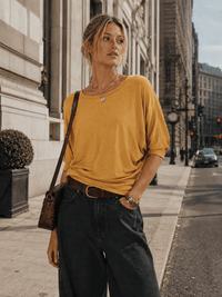 WOMEN'S SHORT SLEEVE SOLID TOP