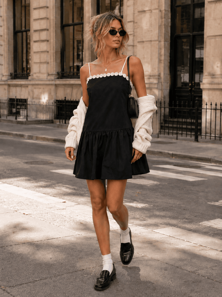 WOMEN'S SLEEVELESS MEDALLION SQUARE NECK FIT & FLARE MINI DRESS