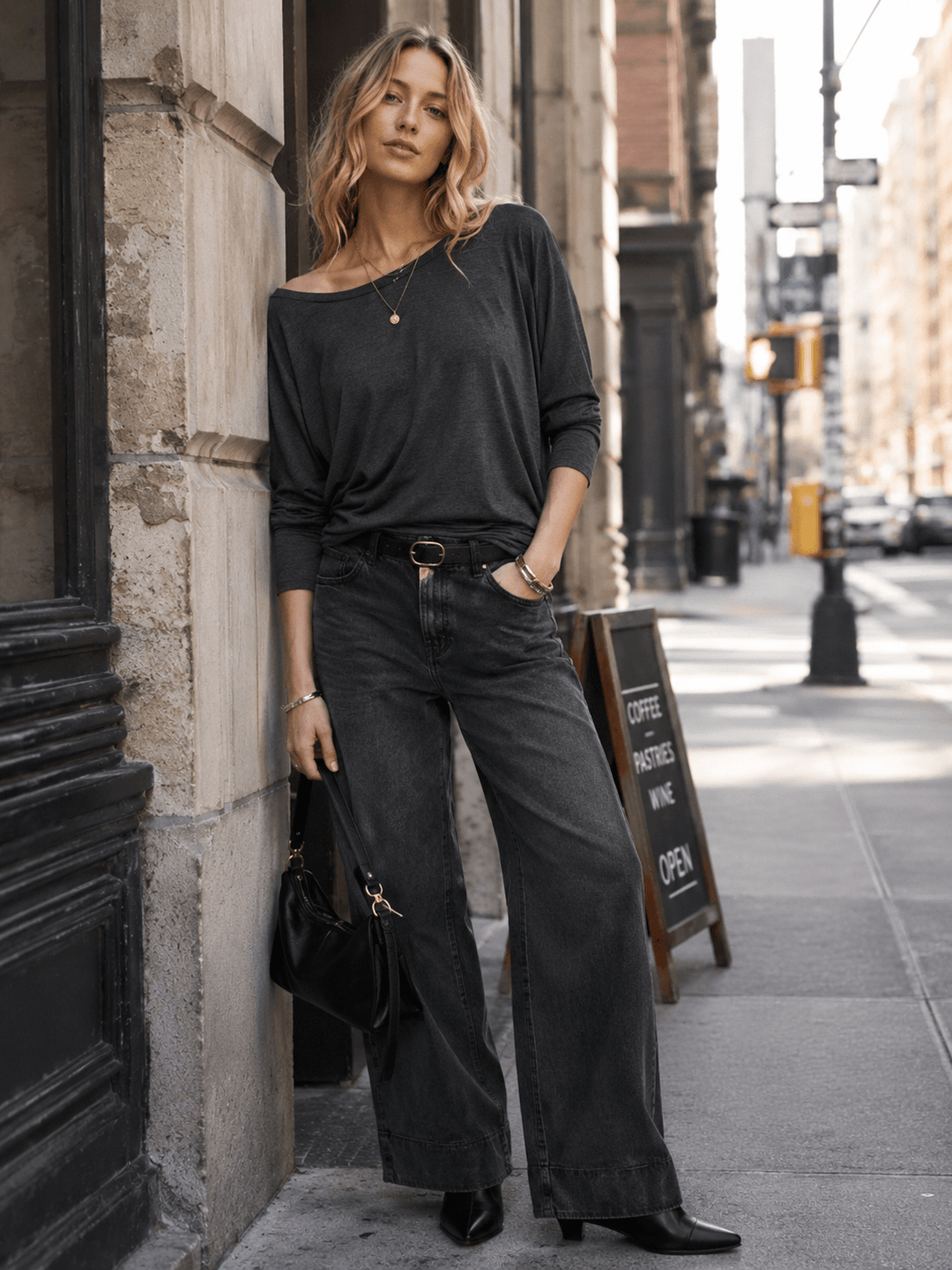 WOMEN'S SHORT SLEEVE SOLID TOP