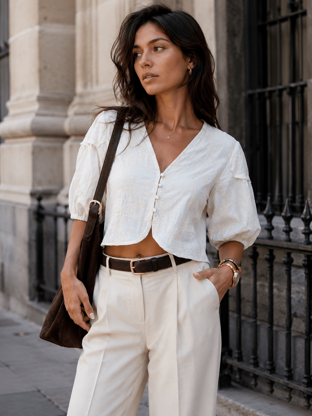 WOMEN'S SHORT SLEEVE BUTTON UP STITCHED DETAILED TOP