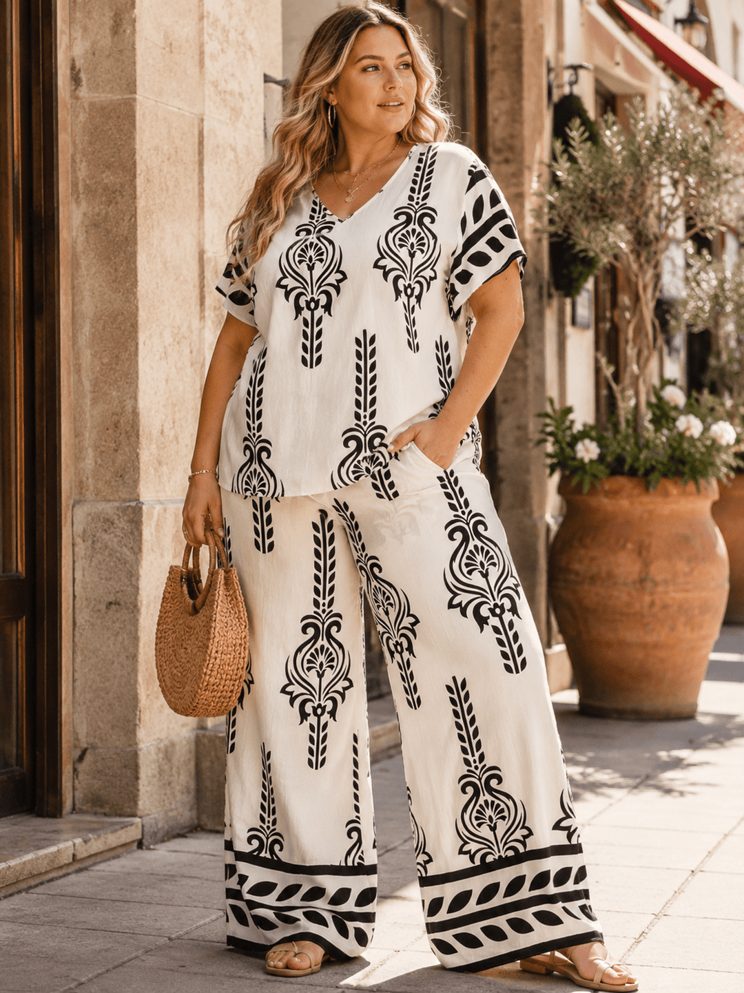 PLUS SIZE SHORT SLEEVE V-NECK BLOUSE & ELASTIC WAIST POCKETS PANTS MULTI PRINT 2PC. SET