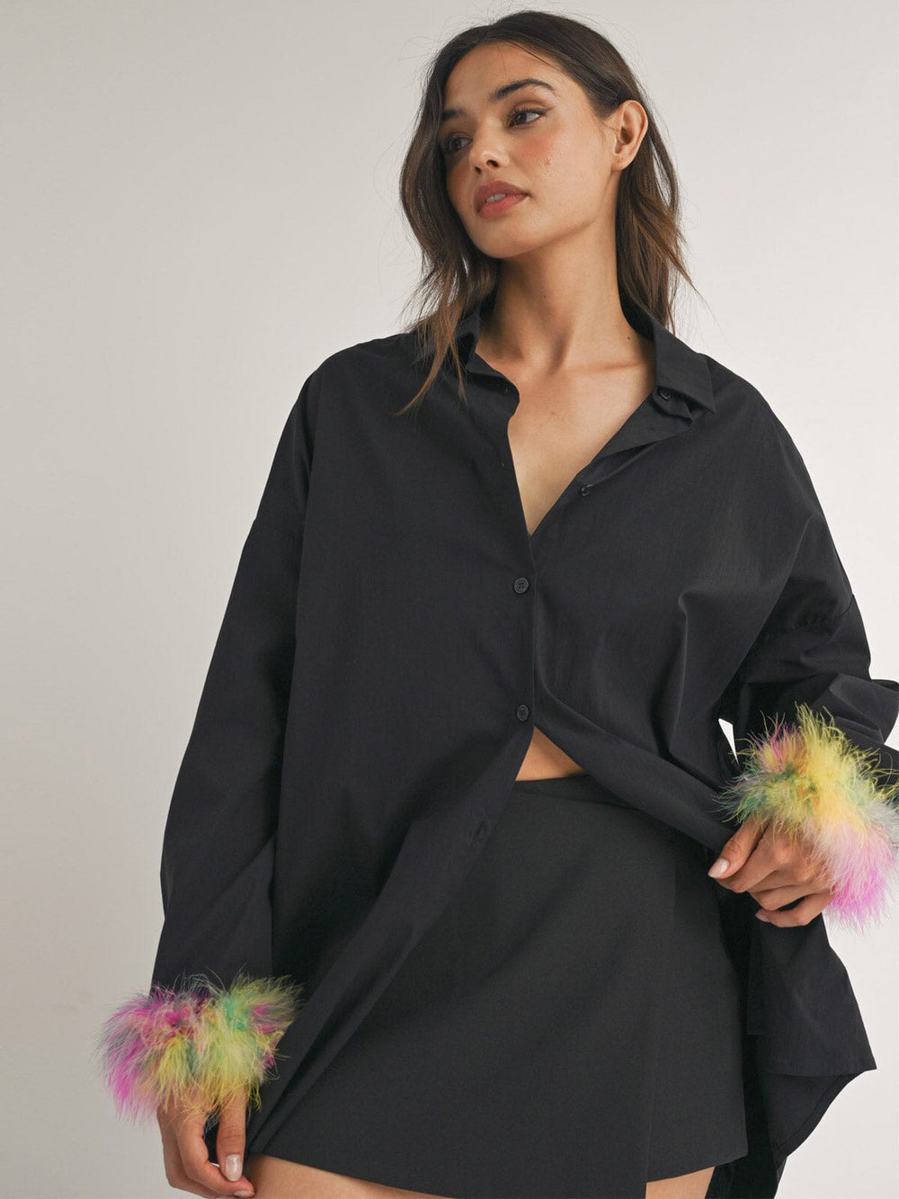 WOMEN'S LONG DETAILED SLEEVE BUTTON UP OVERSIZED SHIRT