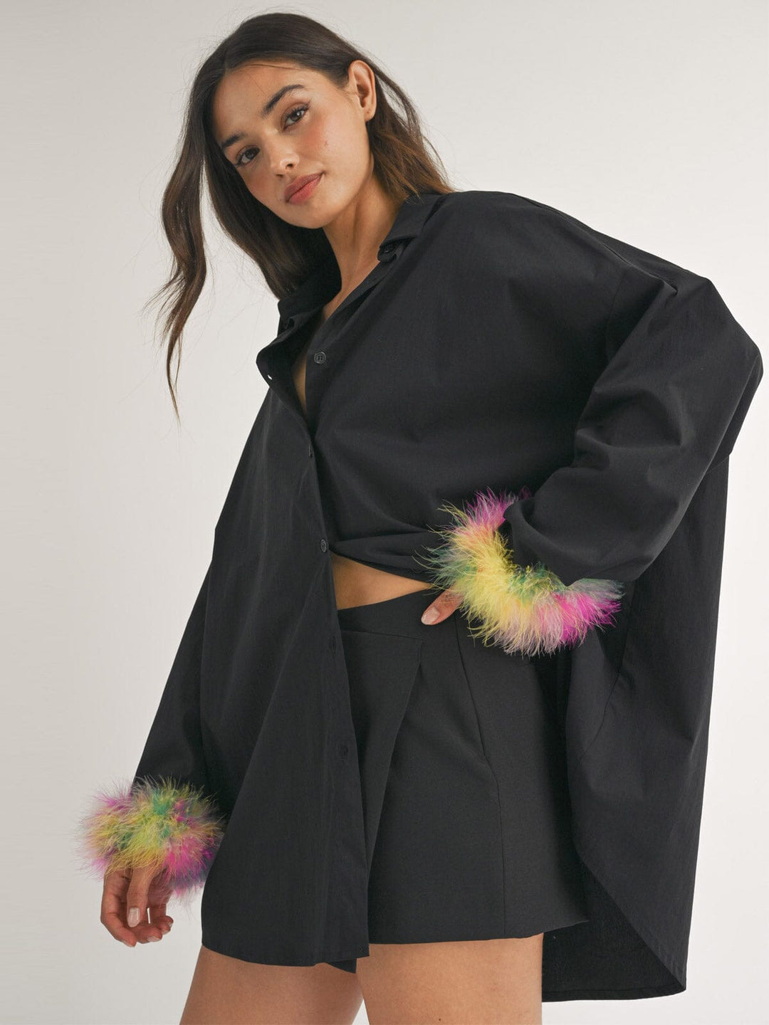 WOMEN'S LONG DETAILED SLEEVE BUTTON UP OVERSIZED SHIRT