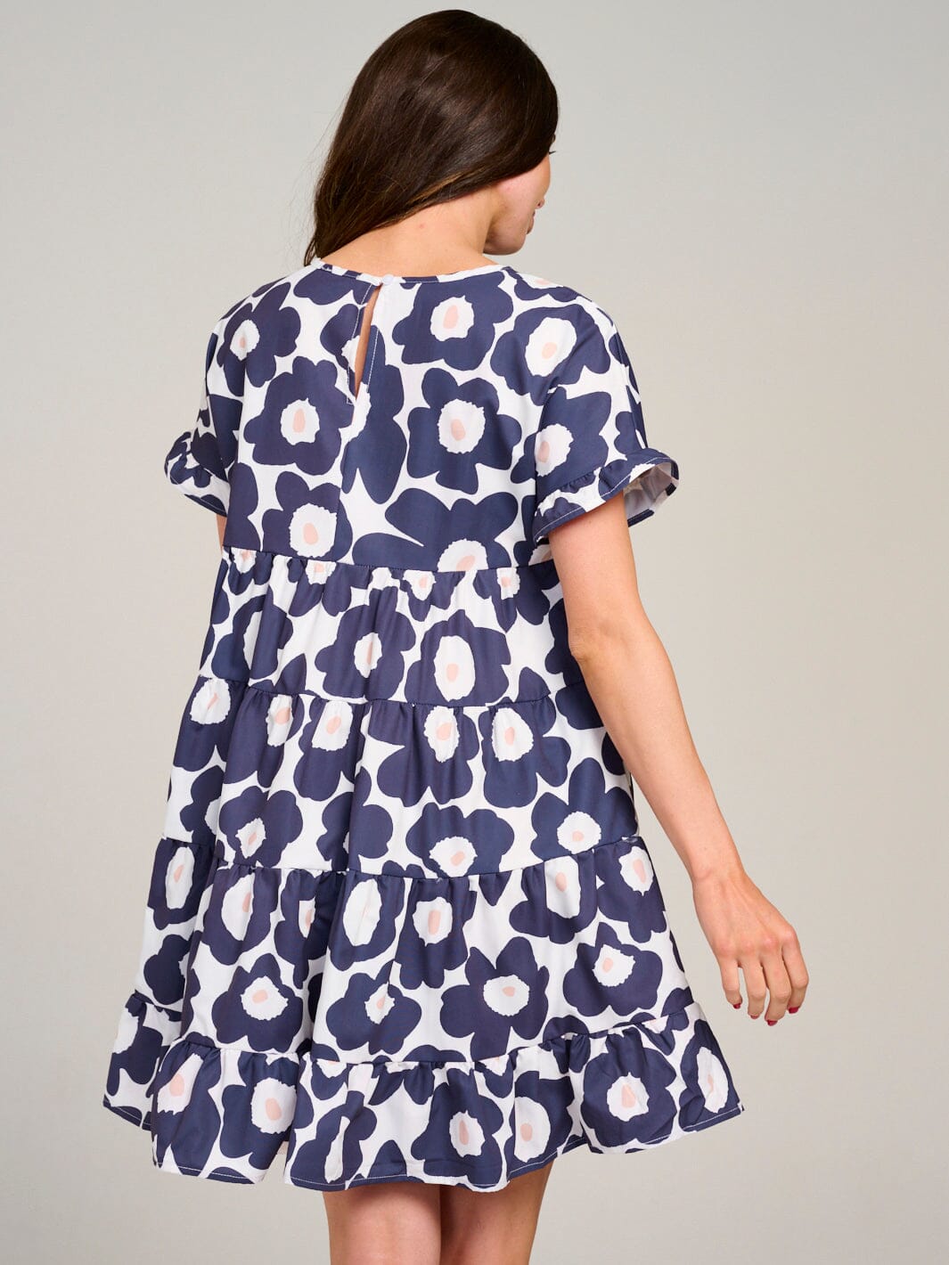 WOMEN'S SHORT SLEEVE TIERED LOOSE FIT FLORAL MINI DRESS