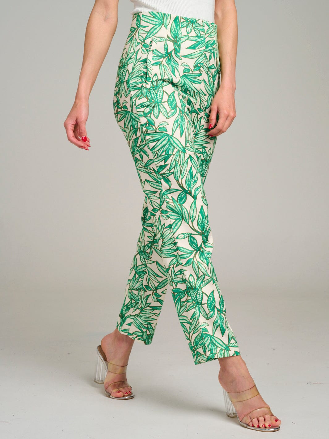 WOMEN'S BUTTON CLOSURE POCKETS LEAF PRINT WIDE LEG PANTS