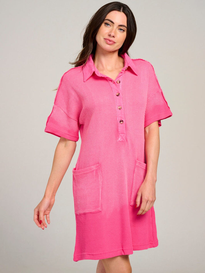 WOMEN'S SHORT SLEEVE BUTTON UP FRONT POCKETS WASHED WAFFLE MINI DRESS