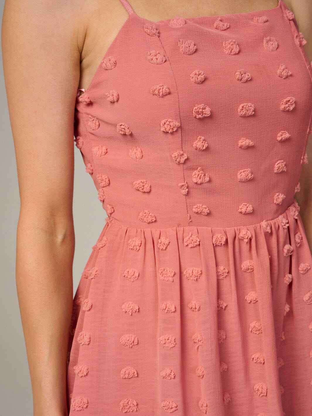 WOMEN'S SLEEVELESS RUFFLE TIERED SWISS DOTS MIDI DRESS