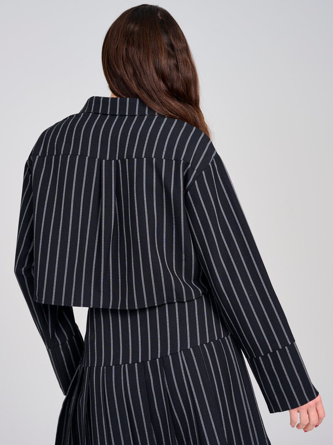 WOMEN'S LONG SLEEVE BUTTON UP FRONT POCKET STRIPES TOP