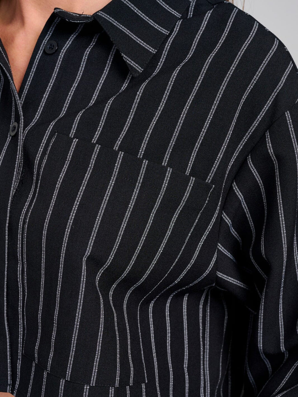 WOMEN'S LONG SLEEVE BUTTON UP FRONT POCKET STRIPES TOP